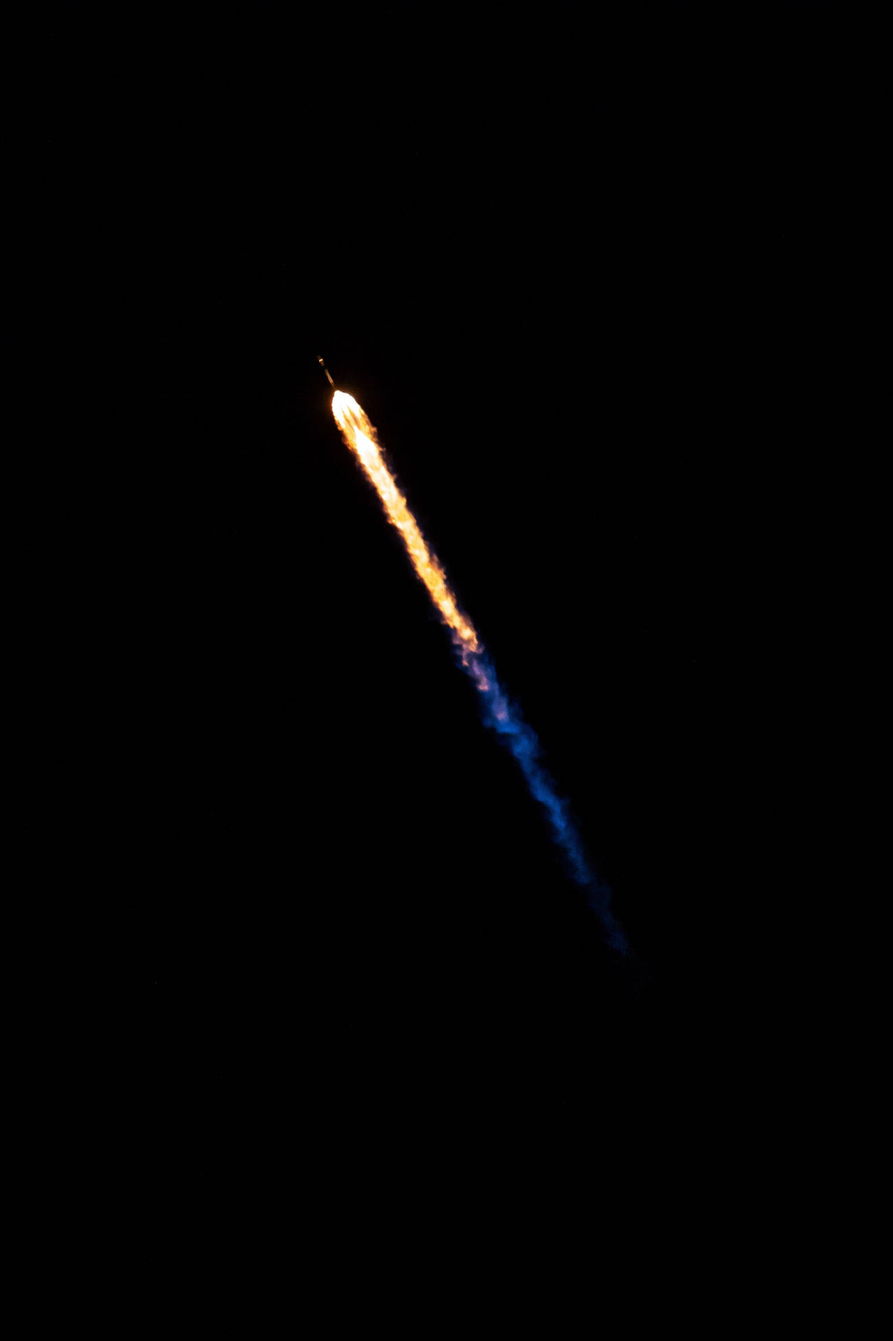 Spacexfalcon Rocket Reiner Schwarzer Hd Telefonbildschirm Wallpaper