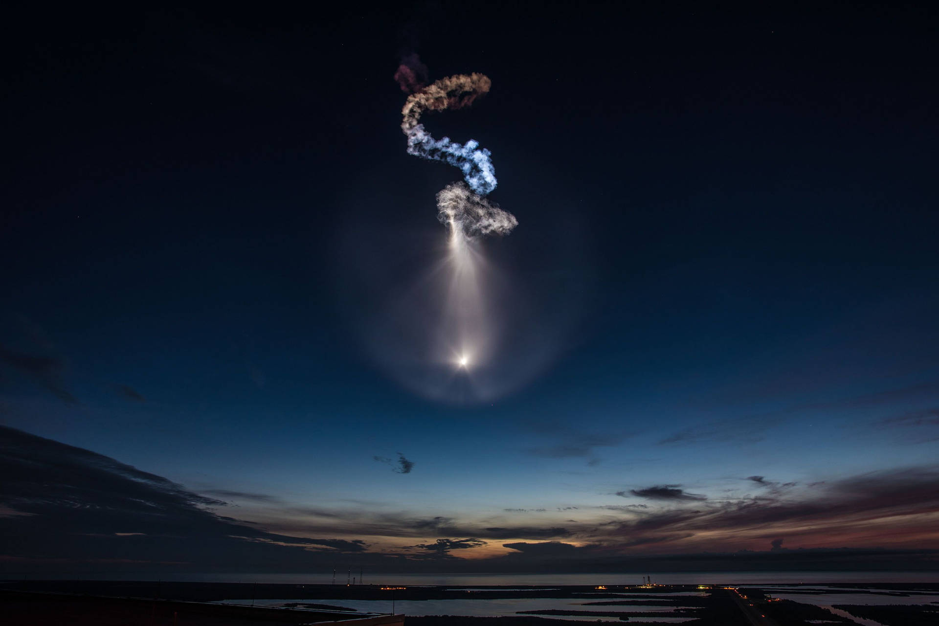SpaceX Rocket Long Exposure Wallpaper