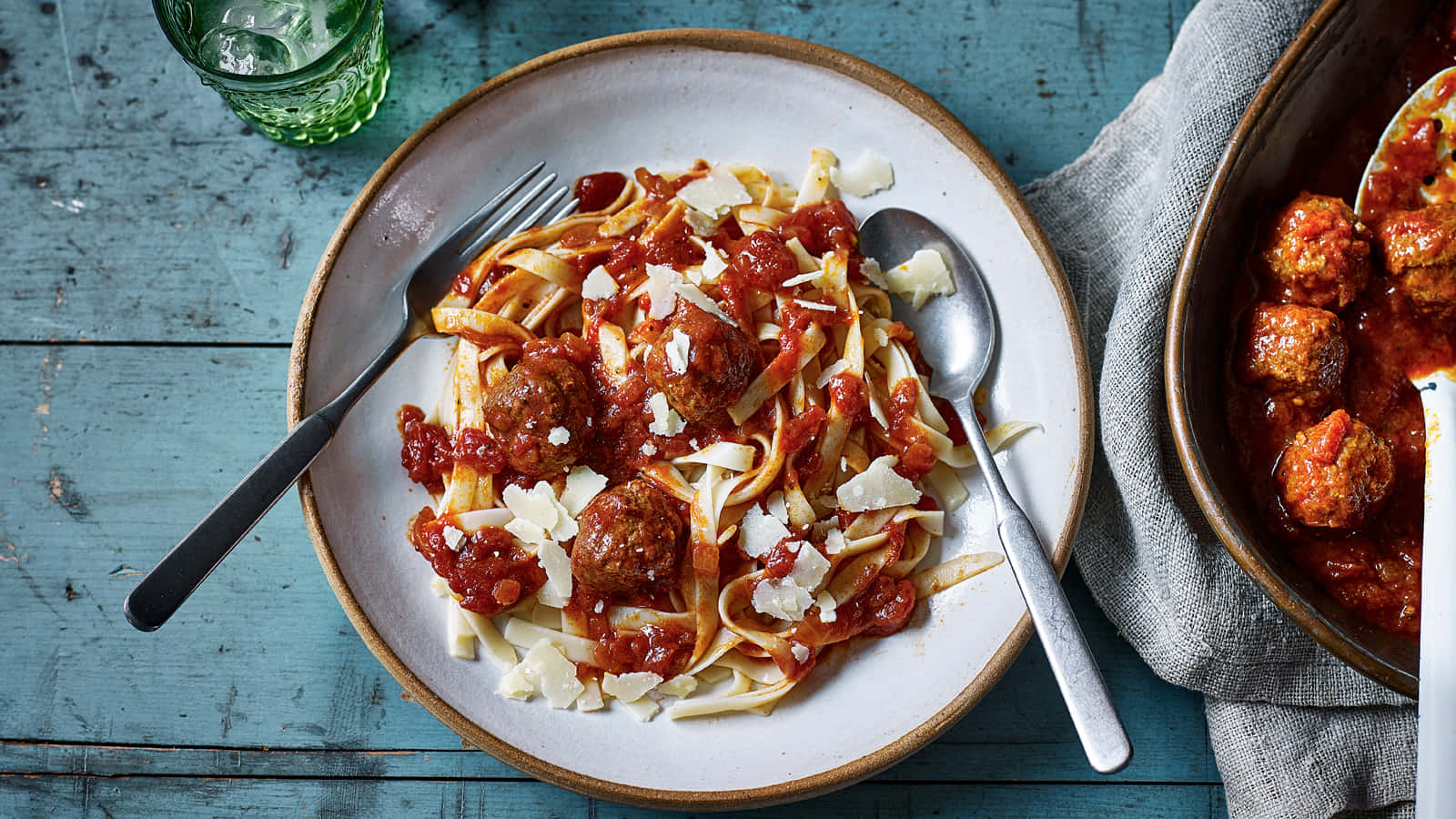 Spaghetti Meatballs Dinner Plate Wallpaper