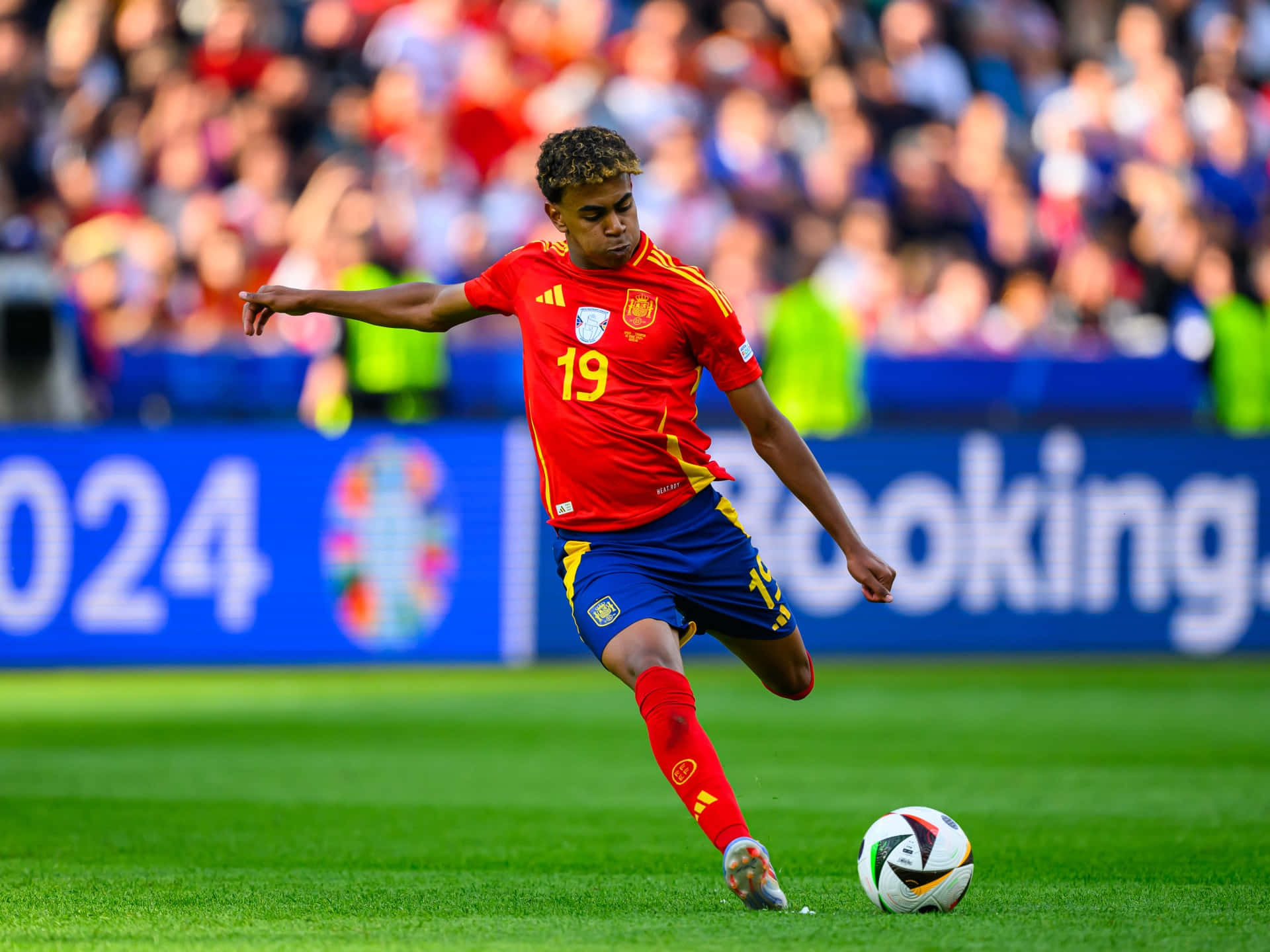 Spanish Footballer In Action Wallpaper