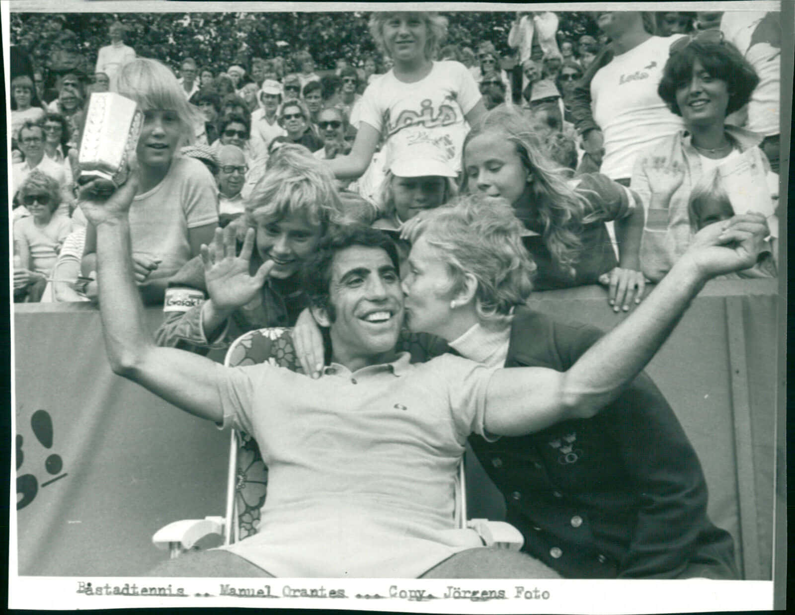 Den spanske tennisspiller Manuel Orantes, 1970. Wallpaper