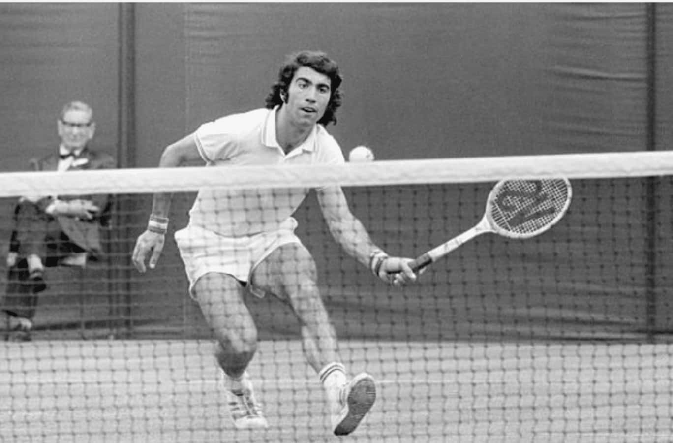 Giocatoredi Tennis Spagnolo Manuel Orantes Wimbledon 1972/ Sfondo