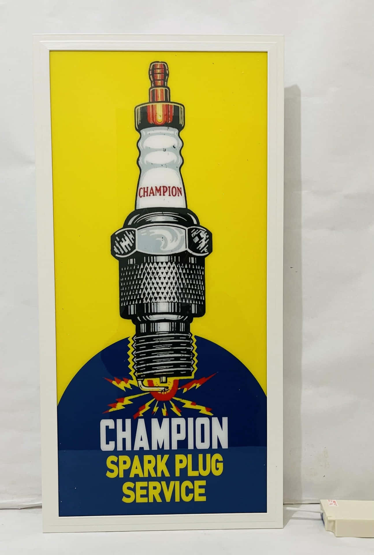 Cartãoamarelo Da Champion Spark Plug. Papel de Parede