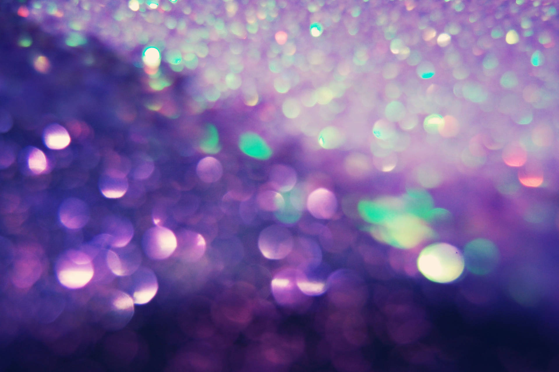 Sparkly Blurred Glitters Wallpaper