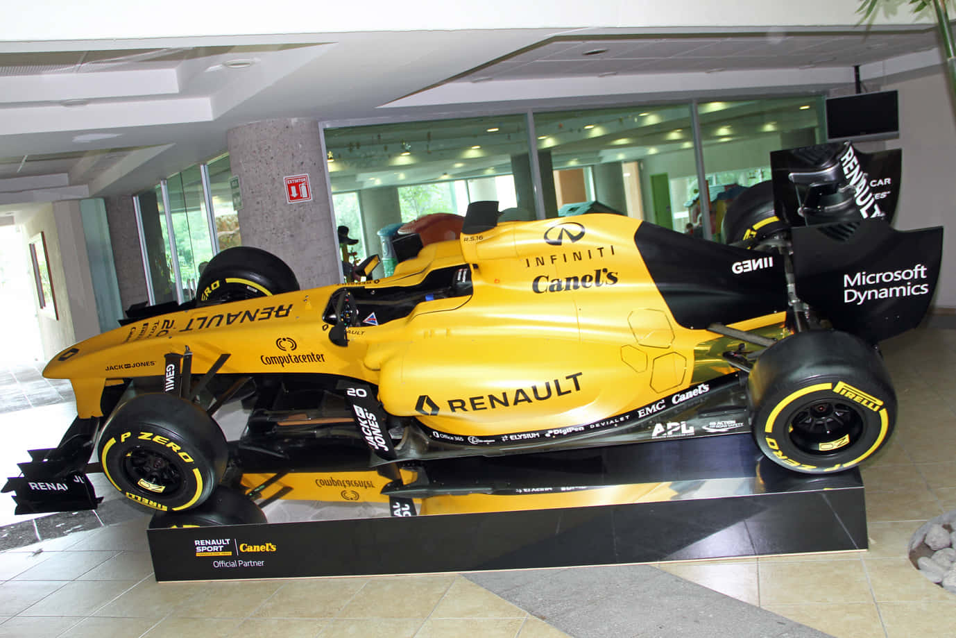 "speed Embracing Beauty - Renault Rs16 Racing Car" Wallpaper