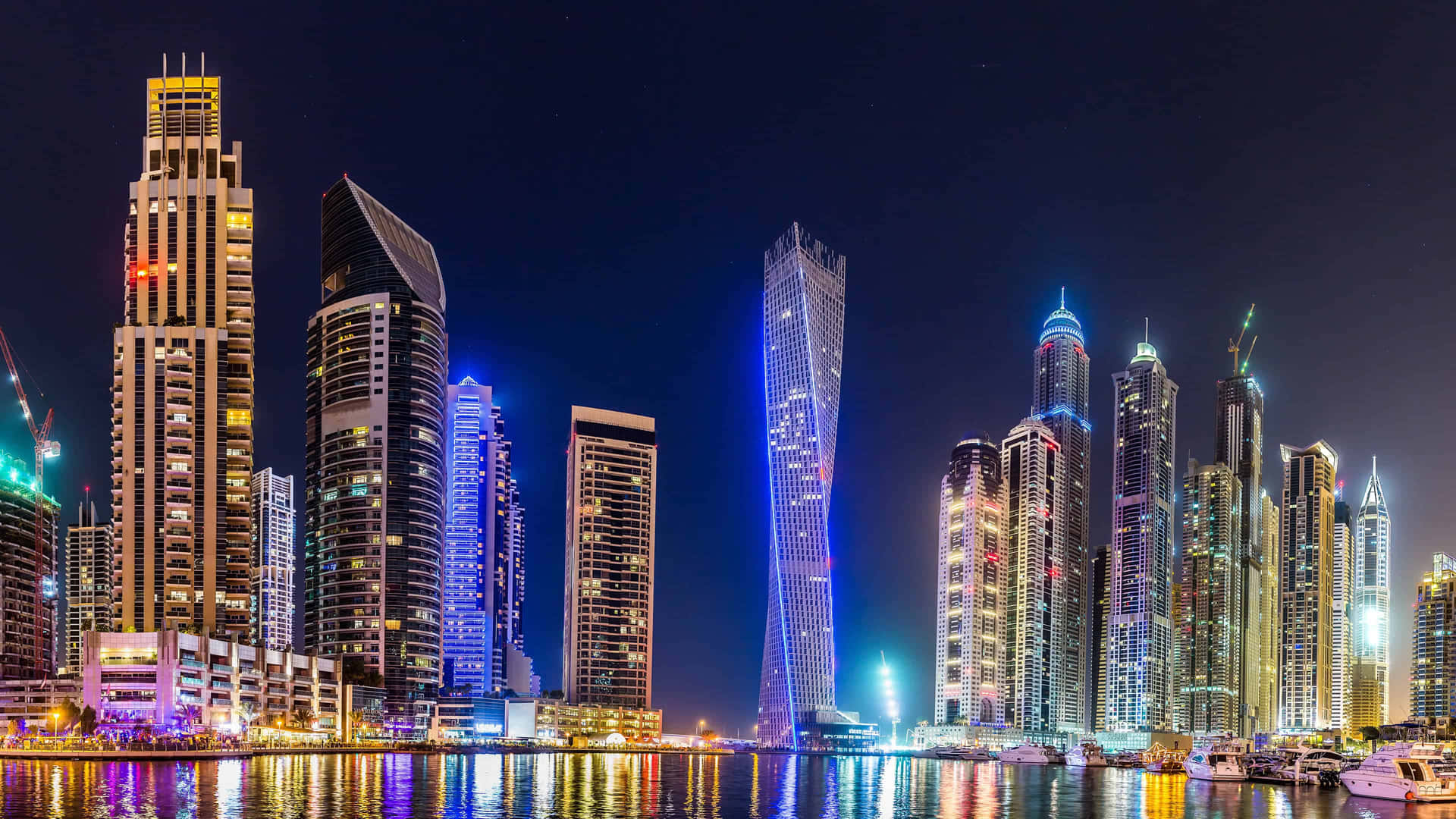 Spettacolareskyline Di Dubai Al Tramonto.