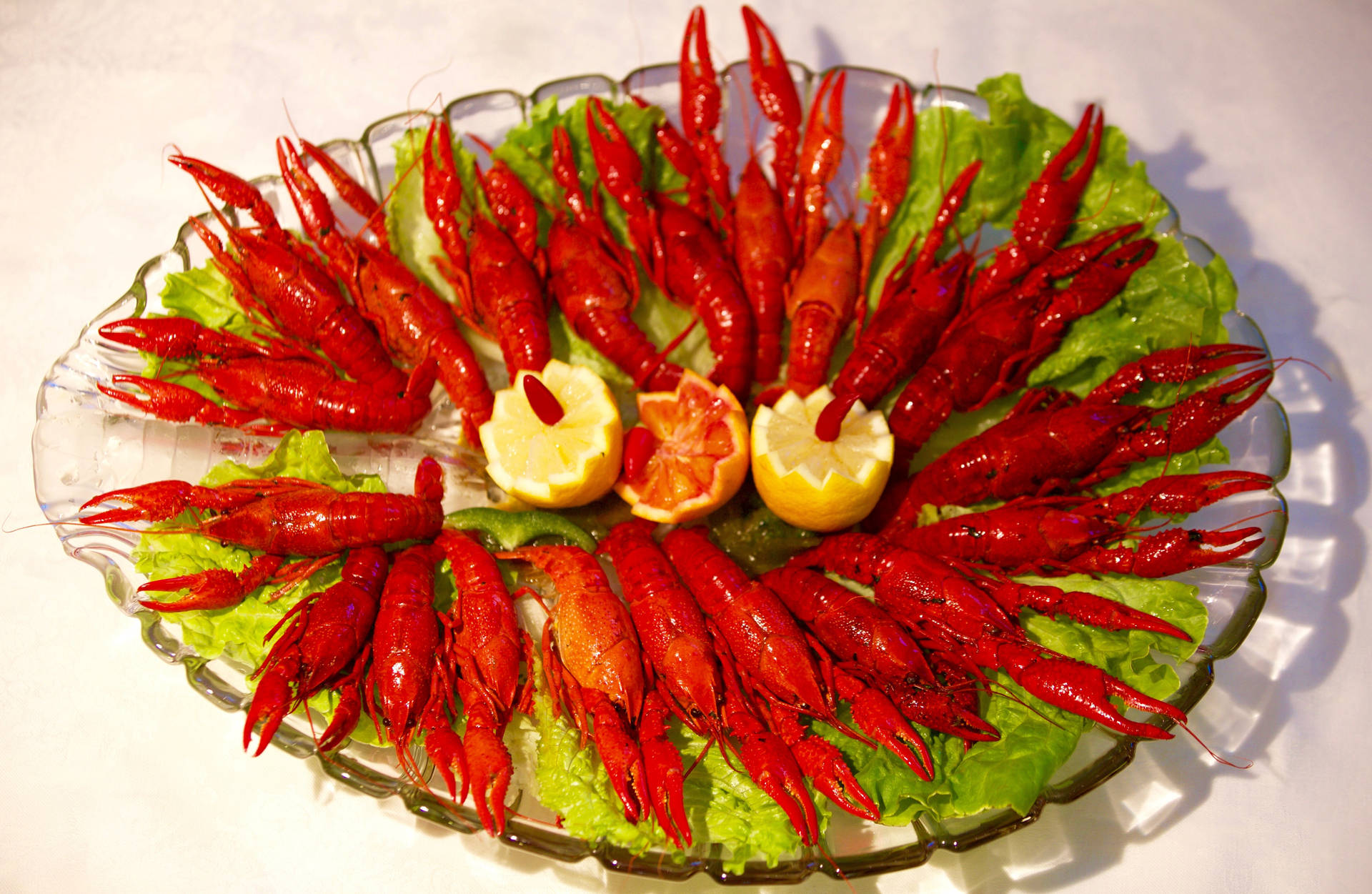 Spicy Crayfish Dish With Leaves Wallpaper