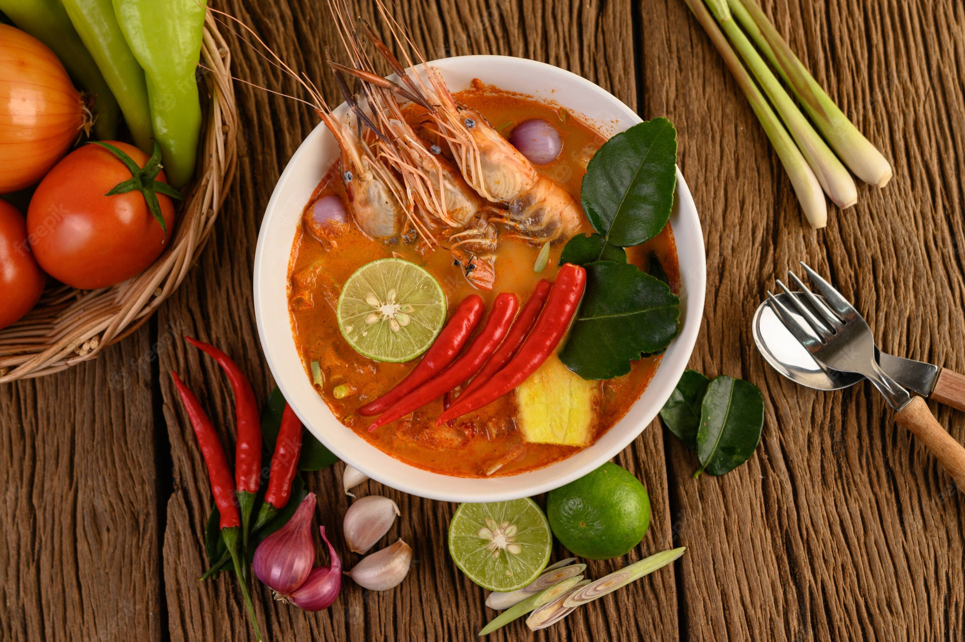 Spicy Tom Yum Soup With Chillies And Prawns Wallpaper