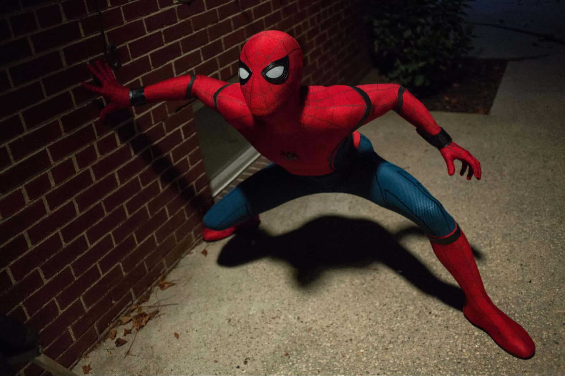 "Powerful, special and unique - Spider Man Homecoming is here!" Wallpaper