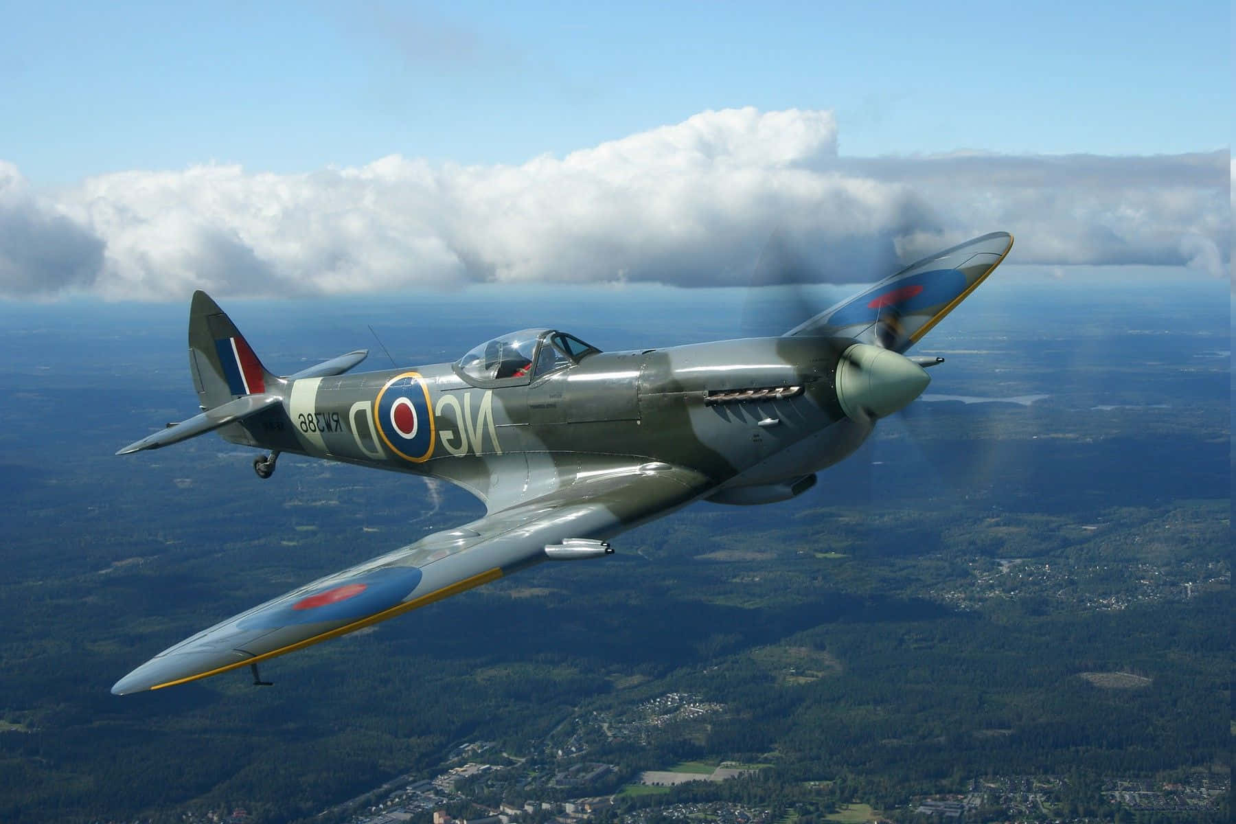 Spitfire 1800 X 1200 Wallpaper