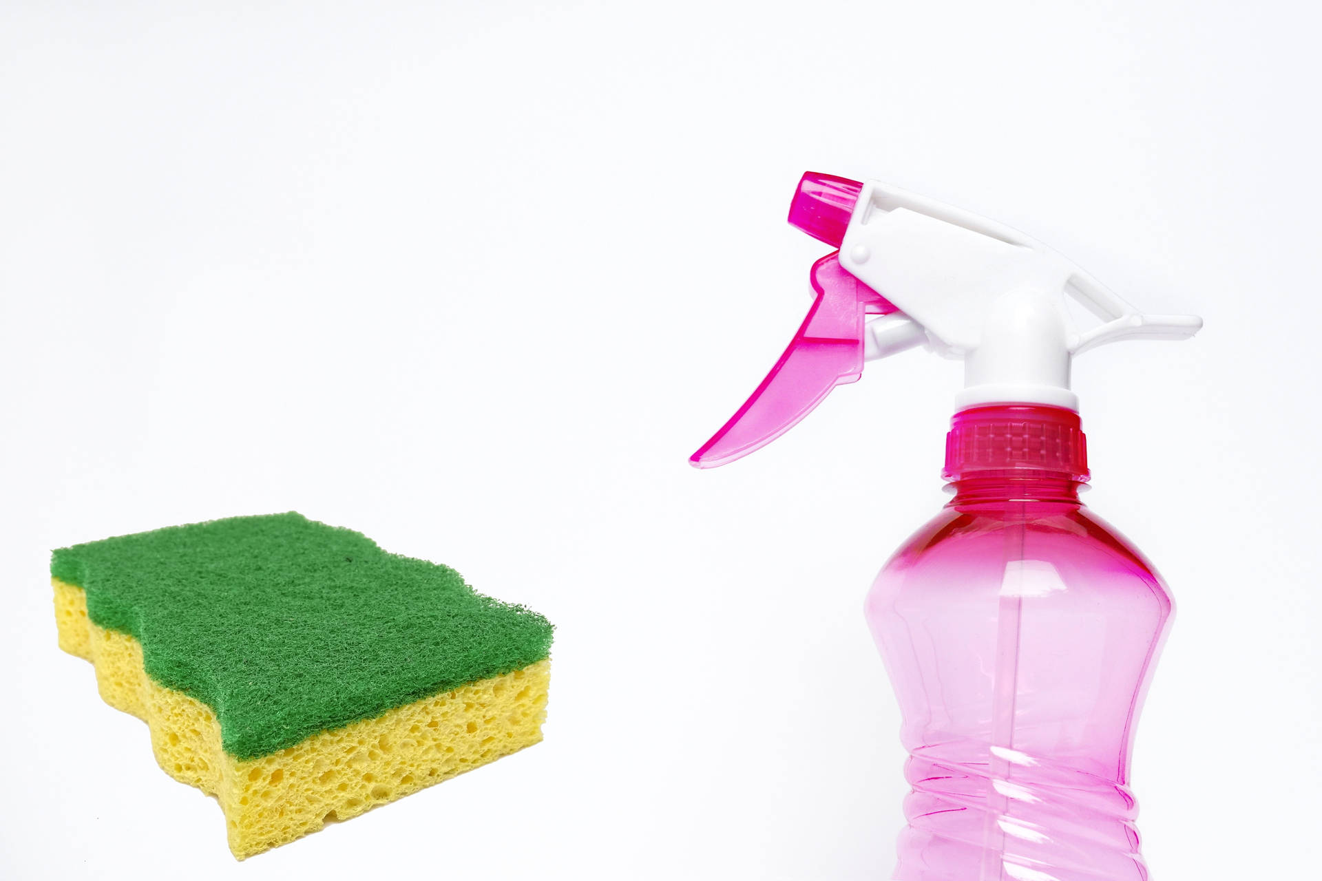 Sponge And Spray Bottle House Cleaning Wallpaper