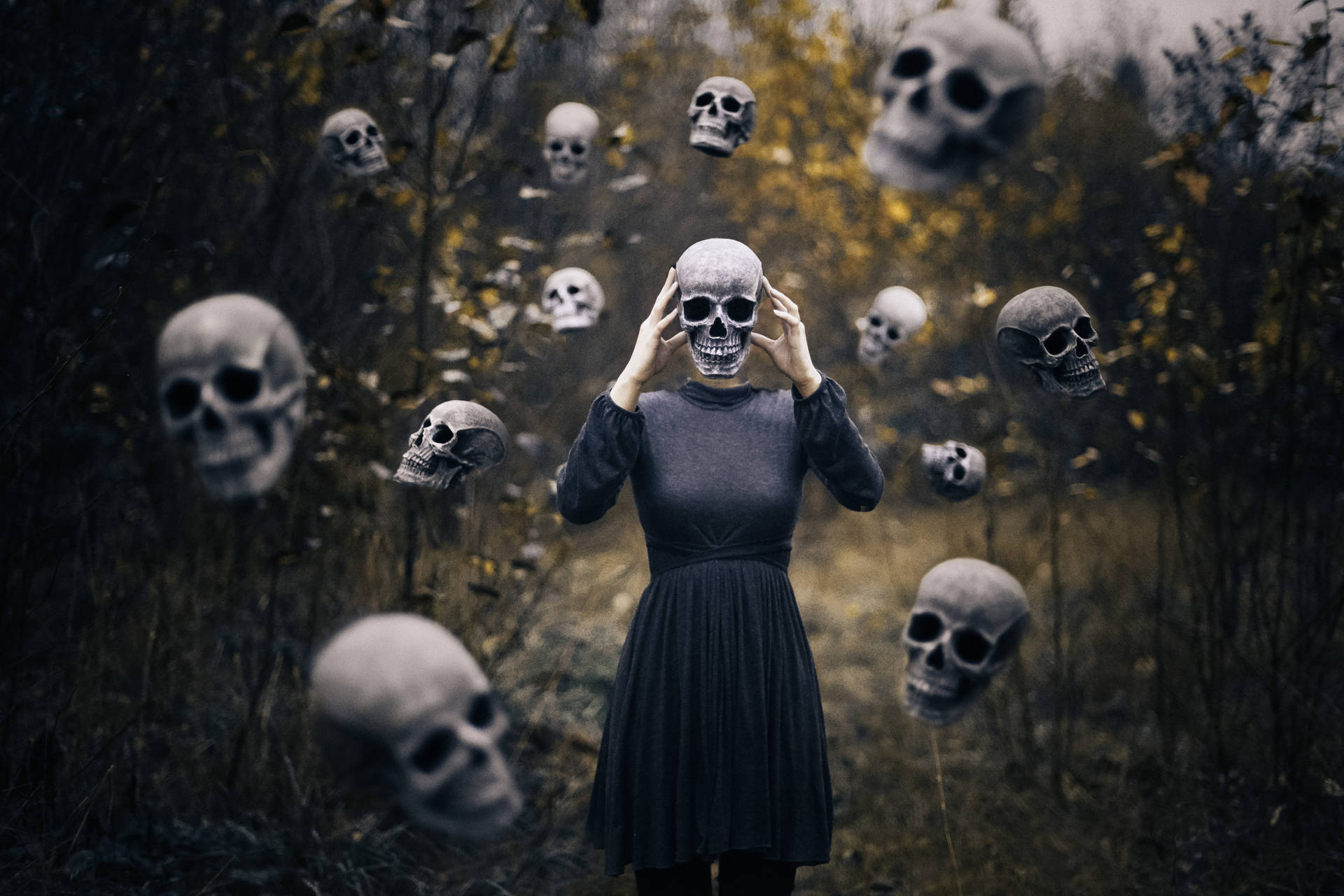 Spooky Aesthetic Skull In Black Dress Wallpaper