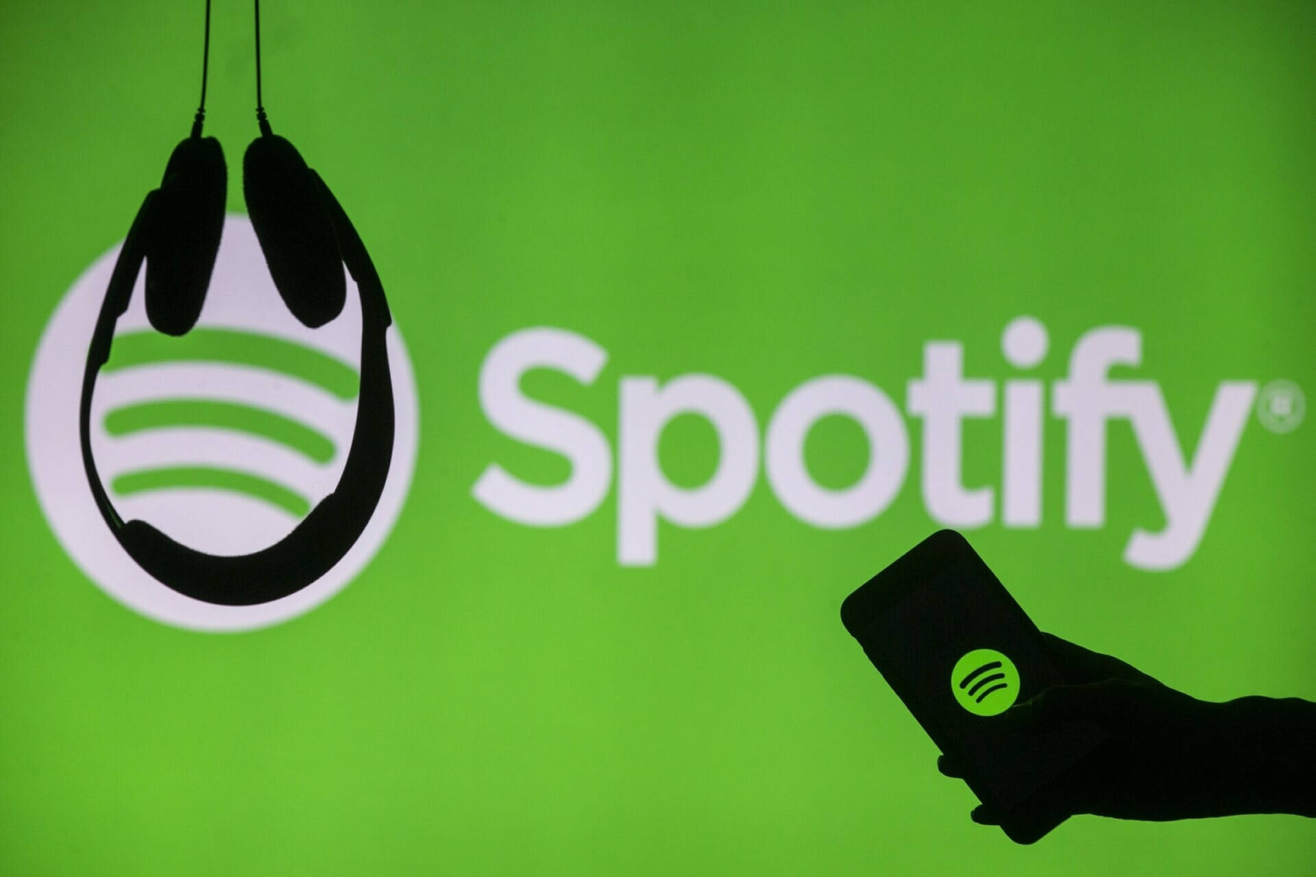 Spotify Headphones Green Wallpaper