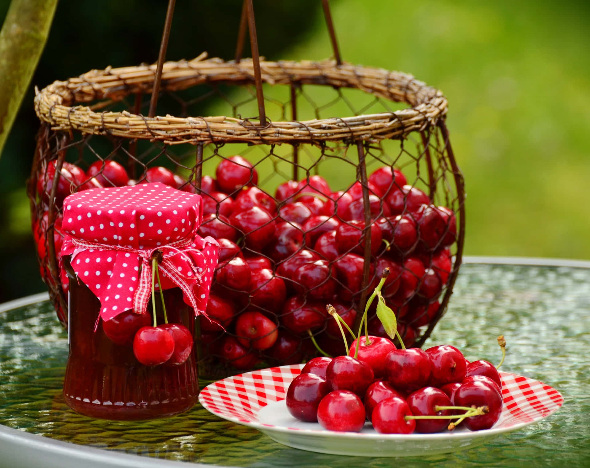 Download Caption: Delightful Spring Dessert Table Wallpaper