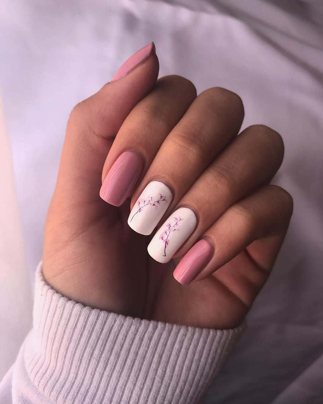 Caption: Get Inspired by These Fresh Spring Nails Wallpaper
