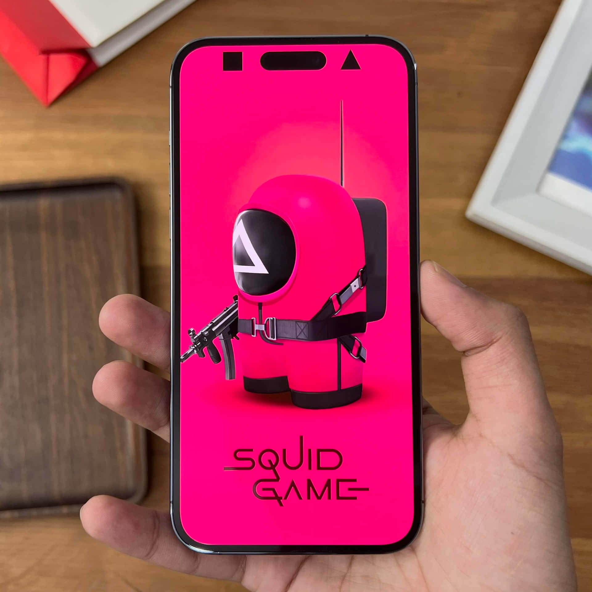 Squidgame Rosa Iphone-skärm. Wallpaper