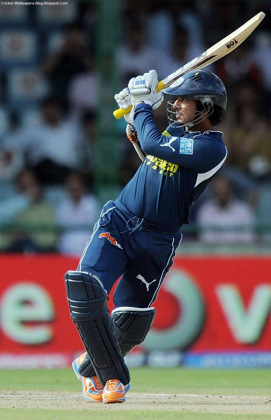Sri Lanka Cricketer Passionately Playing Wallpaper