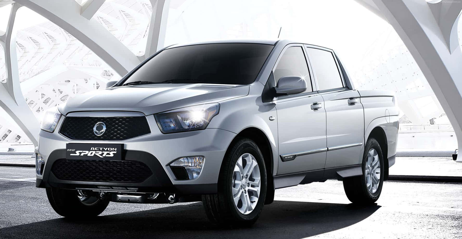 Ssangyong Concept Car on Display Wallpaper