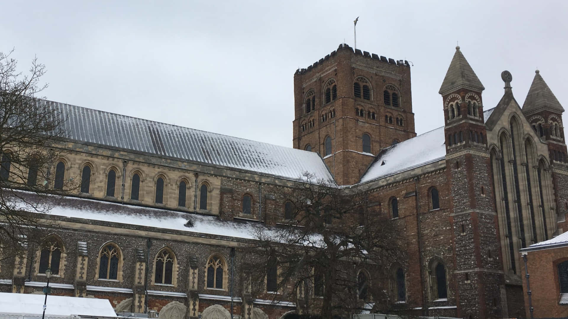 St Albans Cathedral Winter Scene Wallpaper