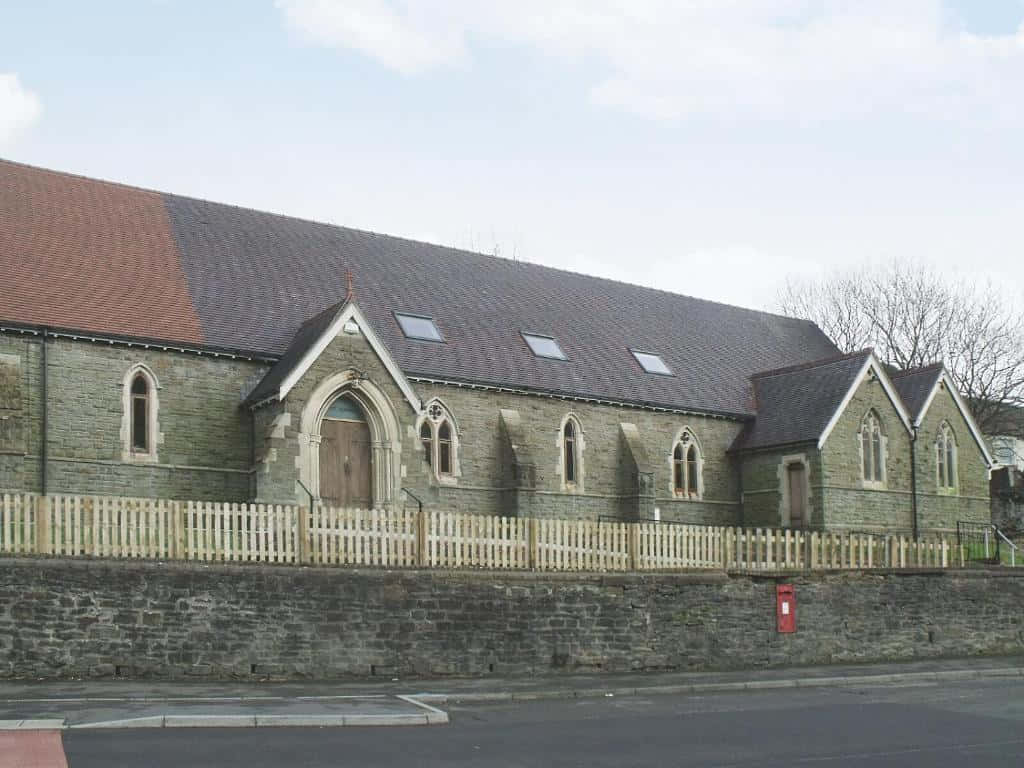 St Albans Historic Stone Building Wallpaper