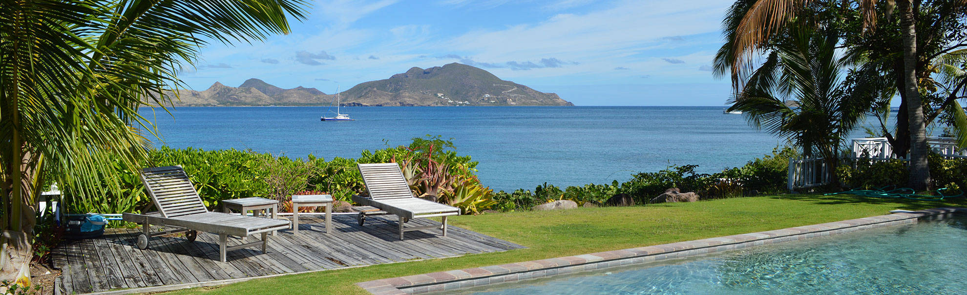 Resortde Piscina En St Kitts Y Nevis. Fondo de pantalla
