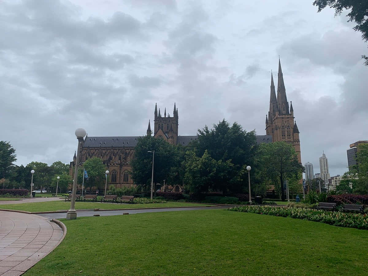 St_ Marys_ Cathedral_ Sydney_ Overcast_ Day Wallpaper