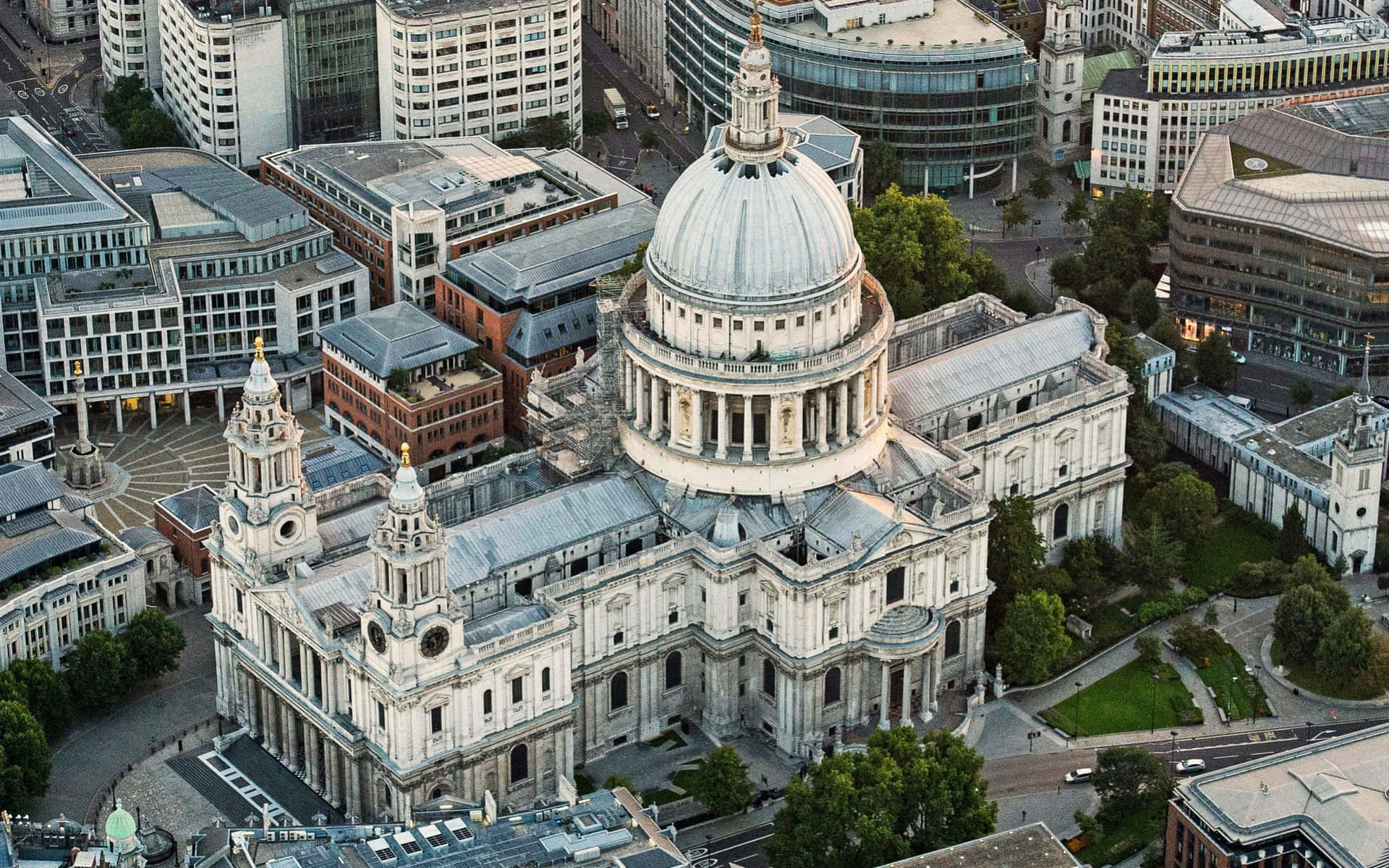 Skyd fra et luftfoto af St. Paul's Cathedral Wallpaper