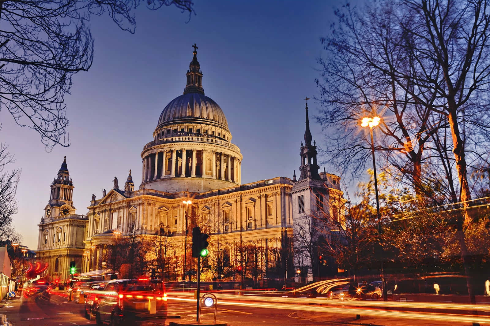 St. Paul's Cathedral Outdoor Nighttime View Wallpaper