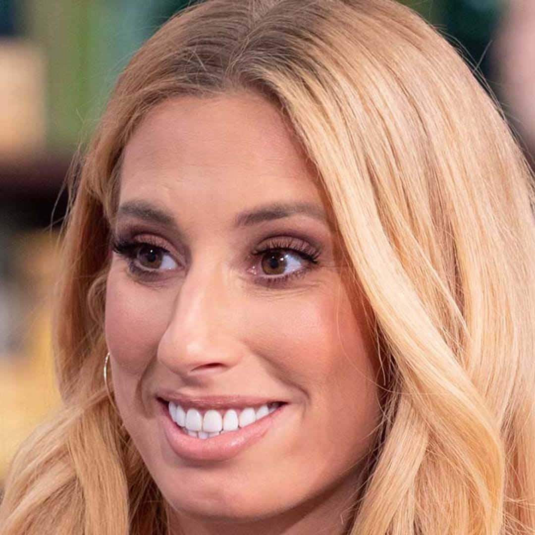 Stacey Solomon Smiling Close Up Wallpaper