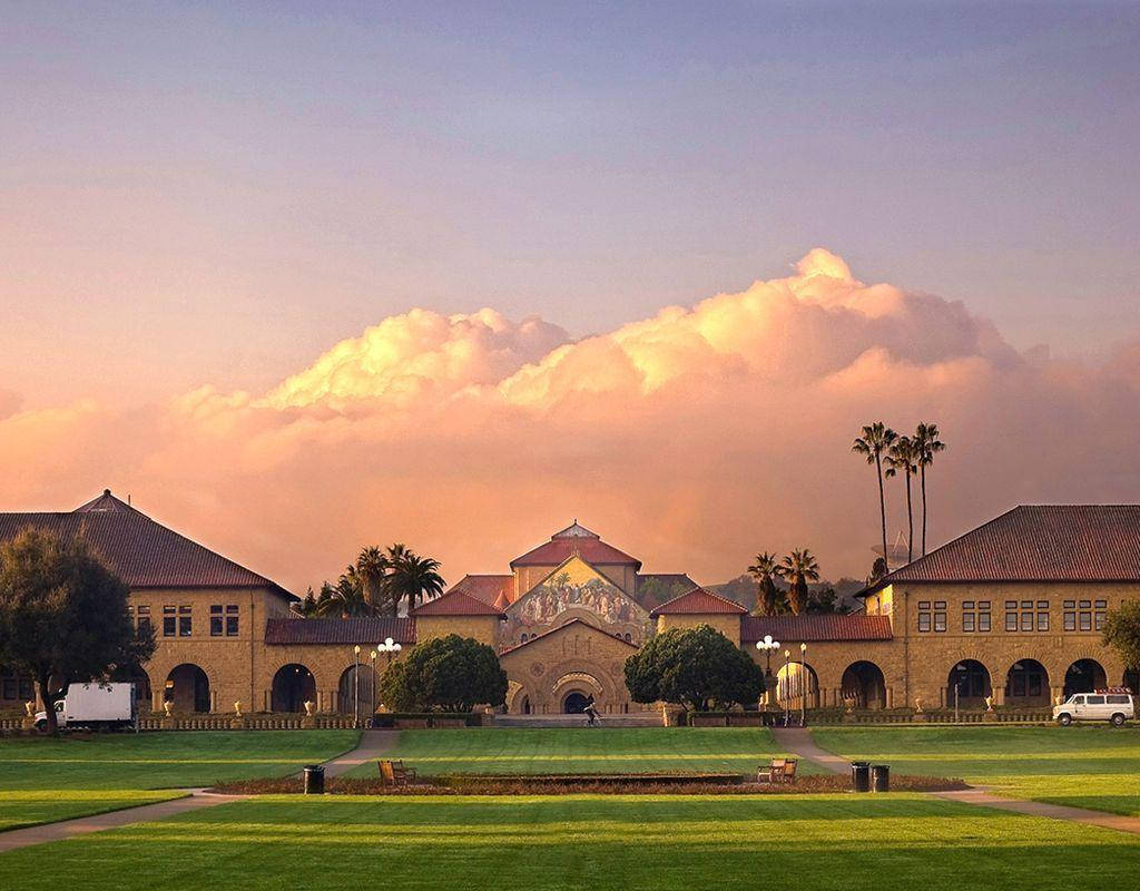 Stanforduniversity Bewölkter Sonnenuntergangshimmel Wallpaper
