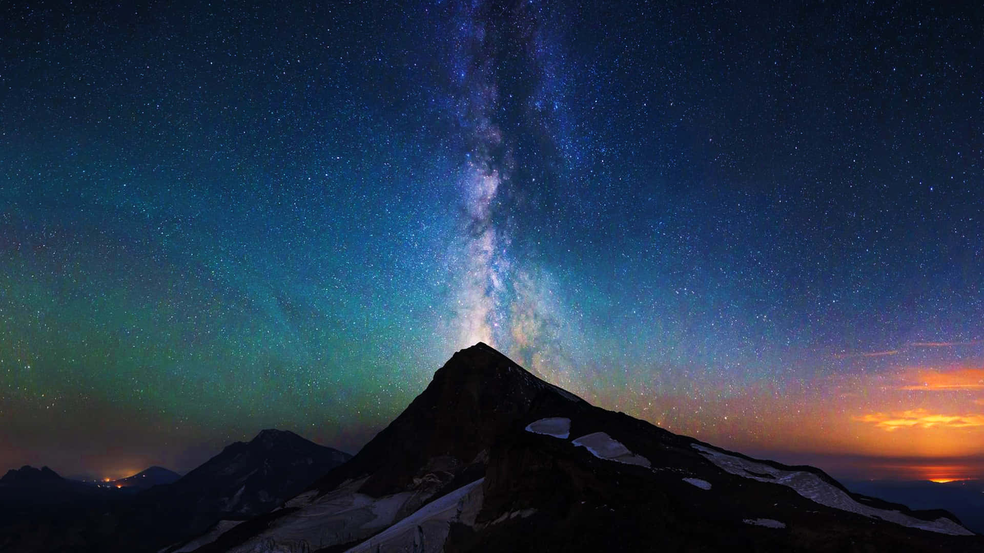 Stargazing In The Night Sky Wallpaper