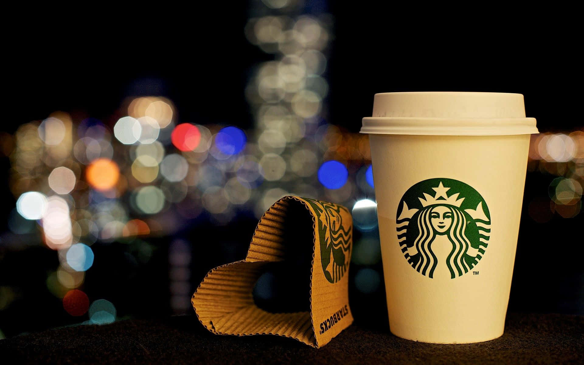 Njutav Dina Favorit Starbucks Drycker Med Vänner.