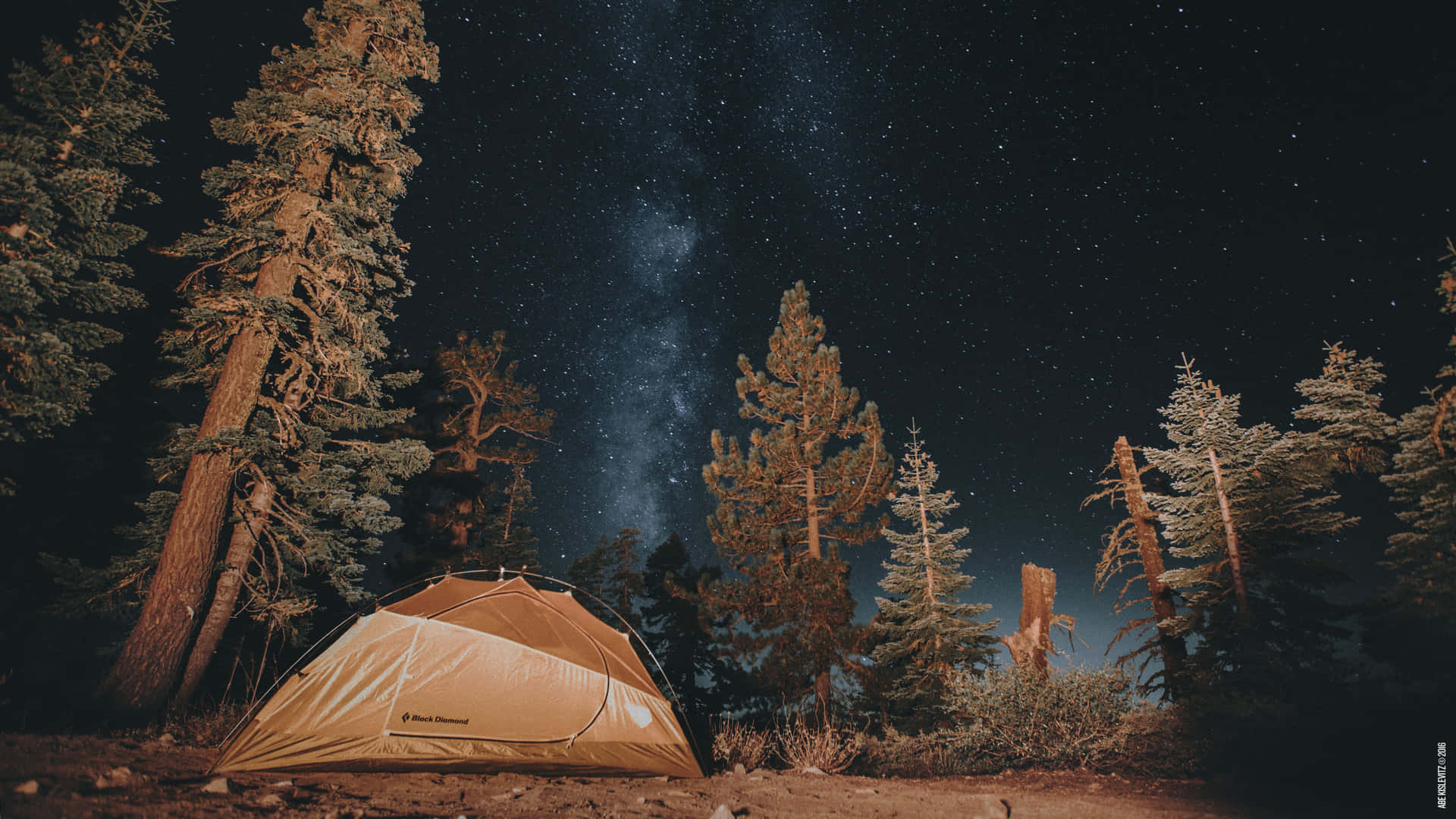 Starry Night Sky Camping Desktop Wallpaper