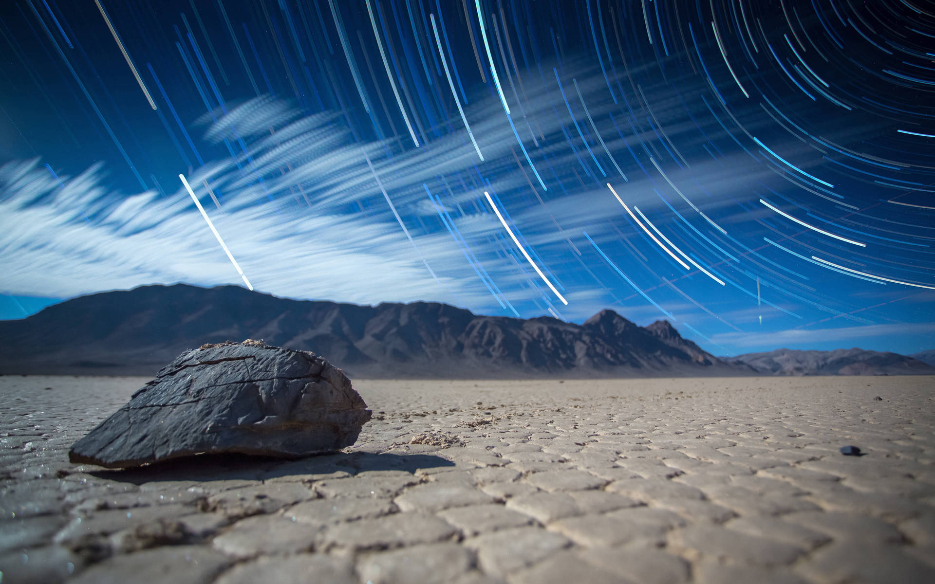 Stars Light Trails Death Valley Wallpaper