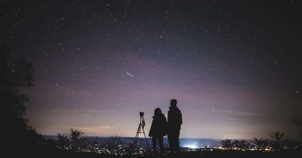 Magischerblick Auf Den Nachthimmel, Der Von Tausenden Sternen Erhellt Wird.