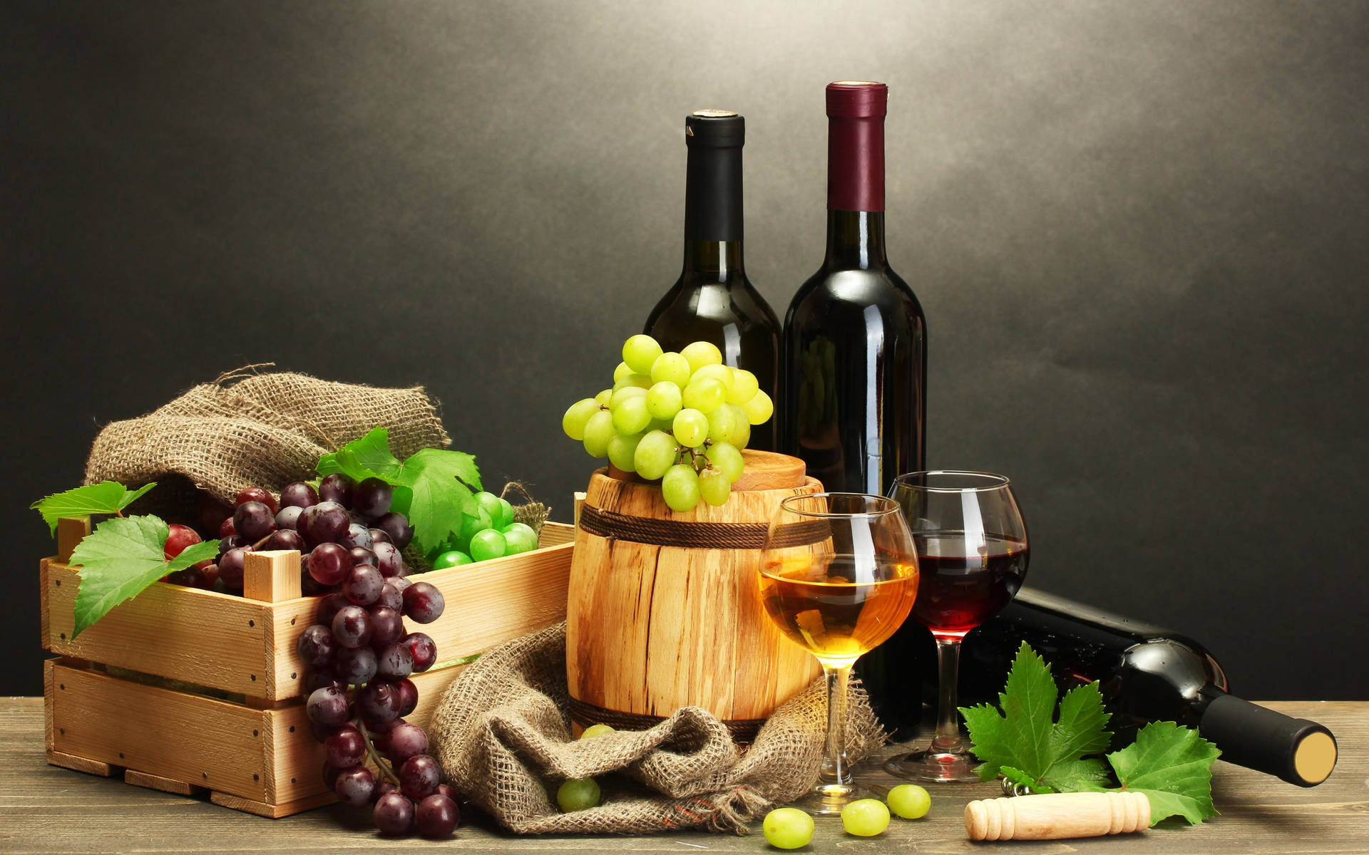 Static Wine Photography Wallpaper