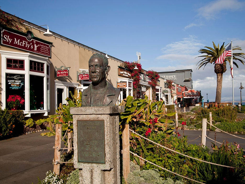 Statue In Cannery Row Wallpaper