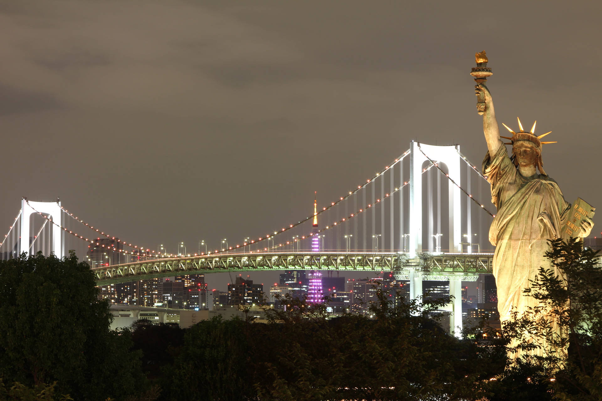 Statue Of Liberty And Brooklyn Bridge New York 4k Wallpaper