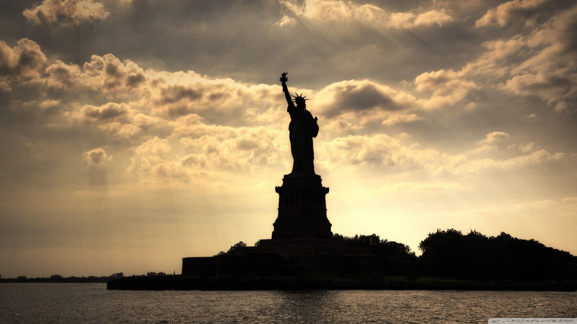 Statue Of Liberty Golden Sky Wallpaper