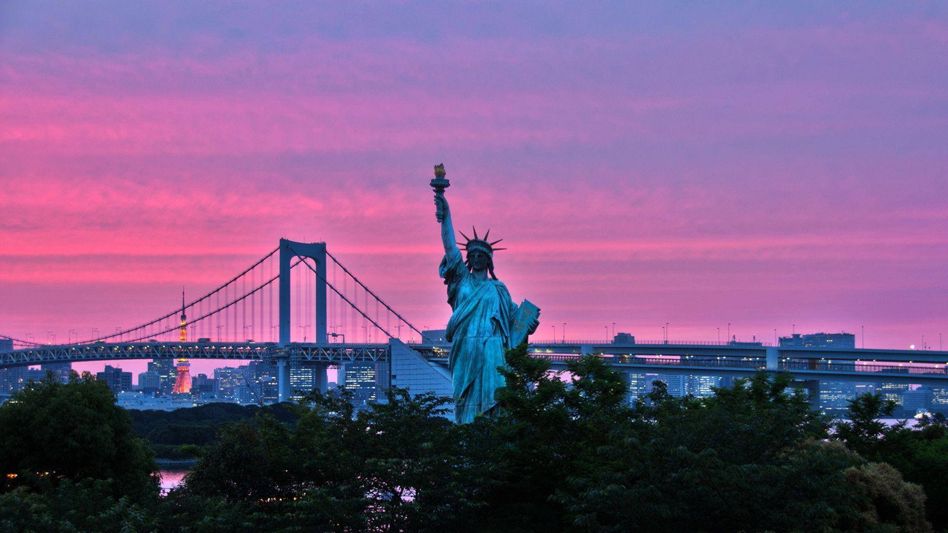 Statue Of Liberty Purple Sky Wallpaper
