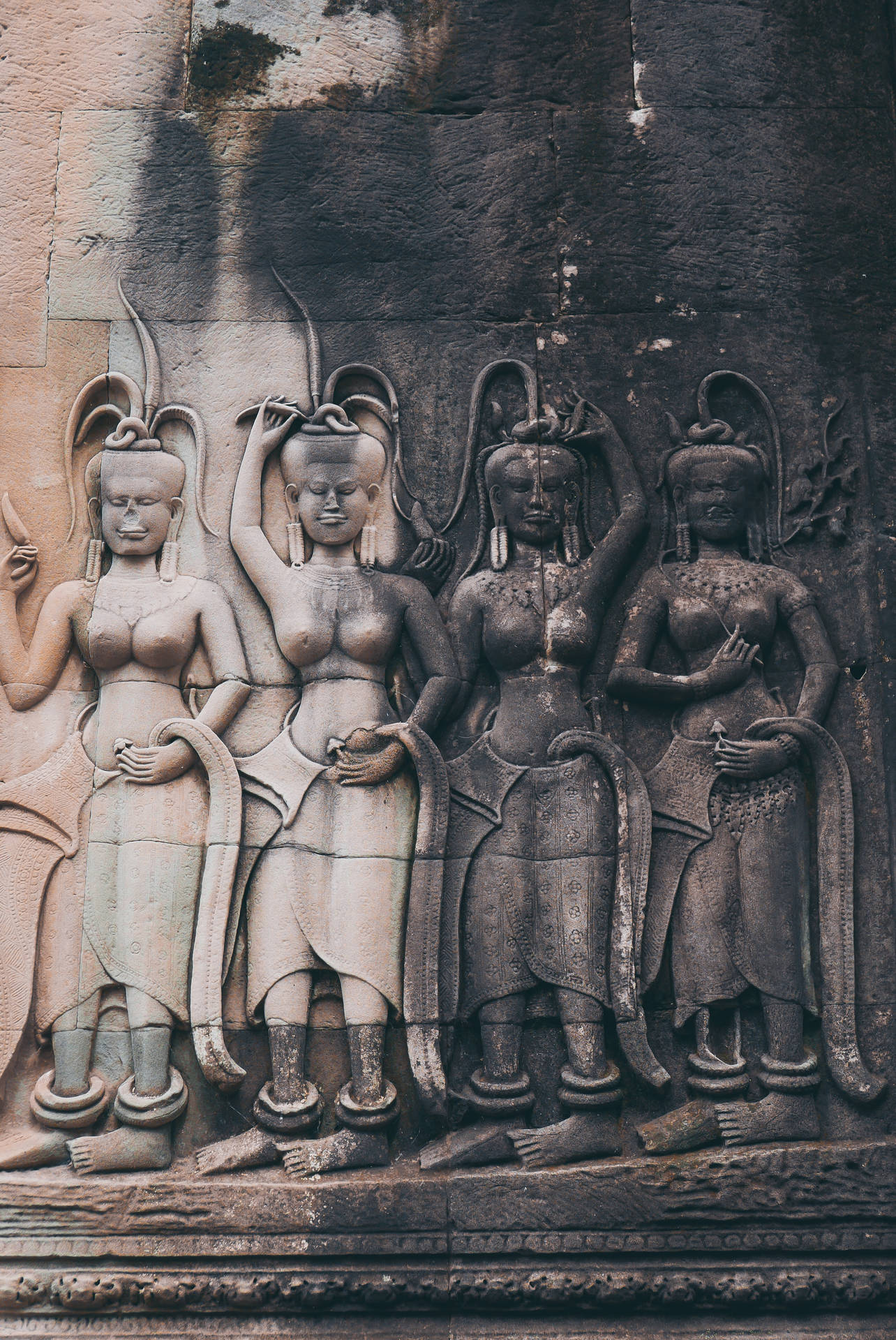Statyeri Angkor Wat Wallpaper