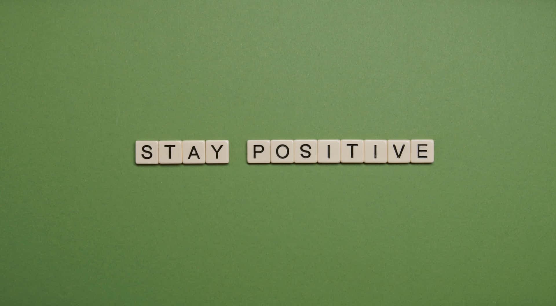 Think Positive Wallpaper Images - Free Download on Freepik
