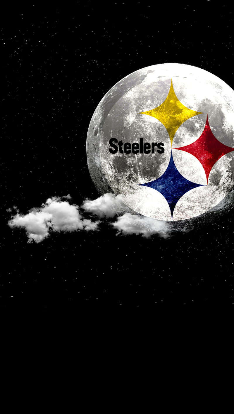 Pittsburgh Steelers Fodbold Logo Tapet: Udsmyk dit rum med et Steelers fodbold logo tapet. Wallpaper