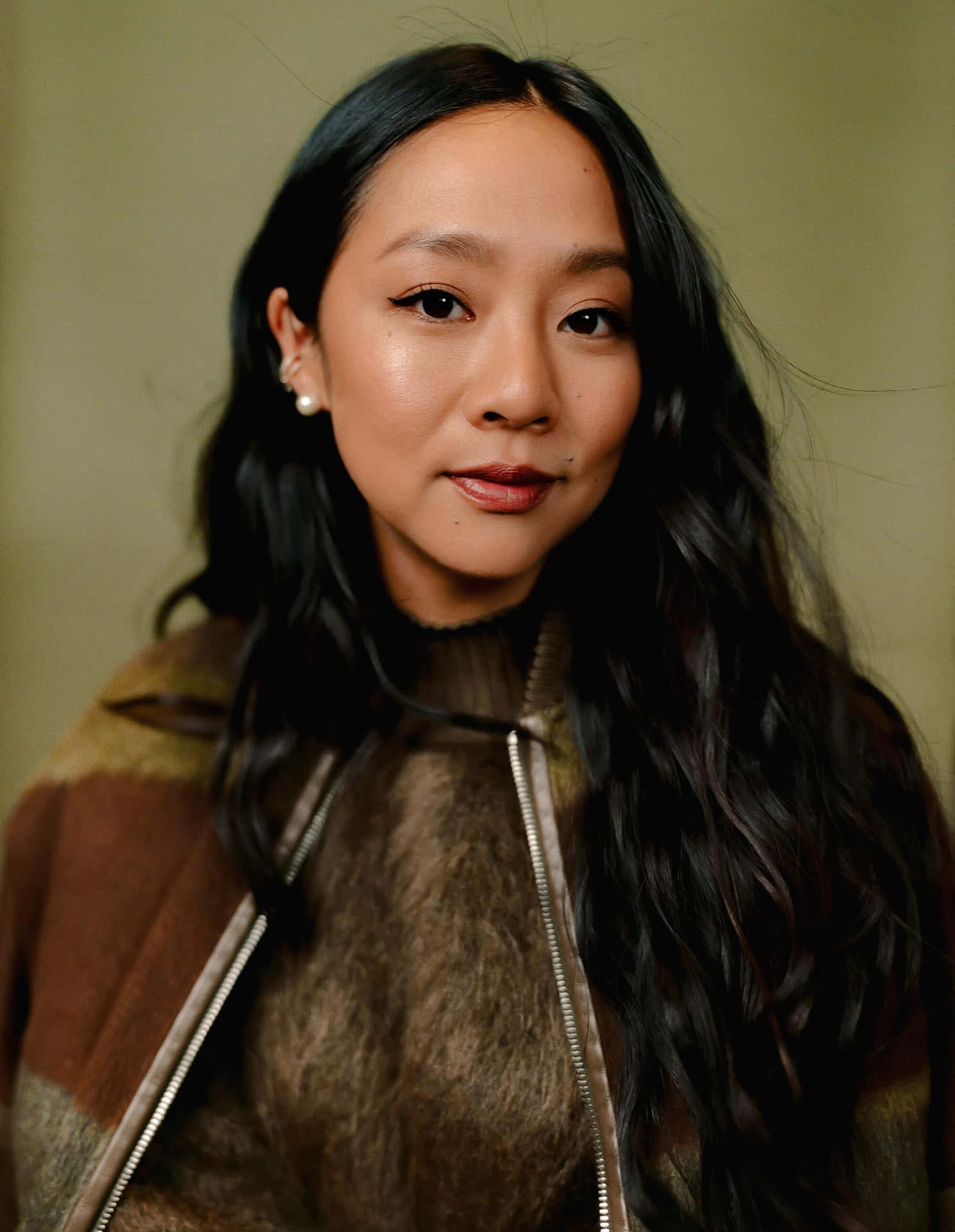 Stephanie Hsu Portrait Wallpaper