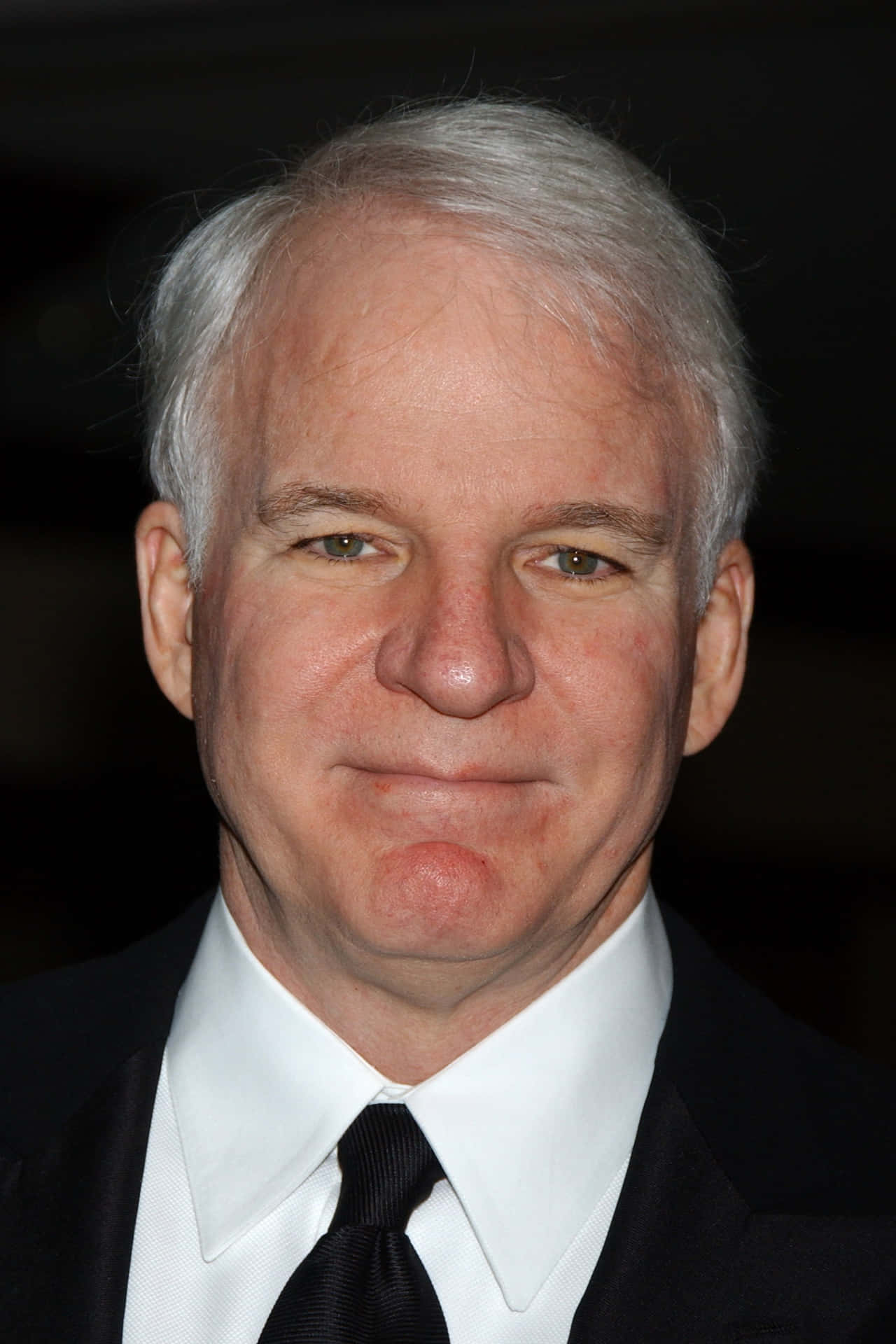 Steve Martin brings laughs to the stage Wallpaper