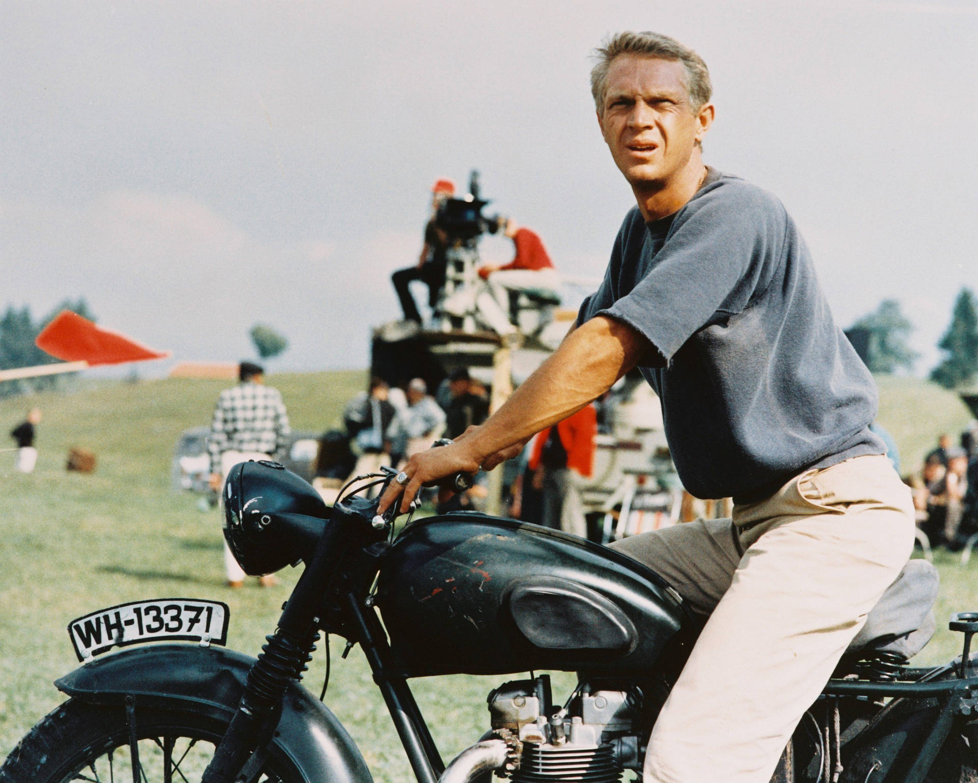 Steve McQueen i The Great Escape Film stadig fra 1965 Wallpaper