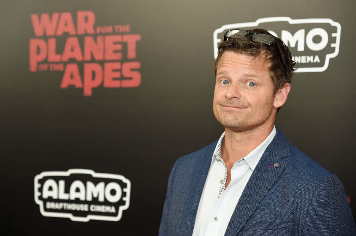 Acteur Steve Zahn Glimlachend Tijdens Een Filmpremière Achtergrond