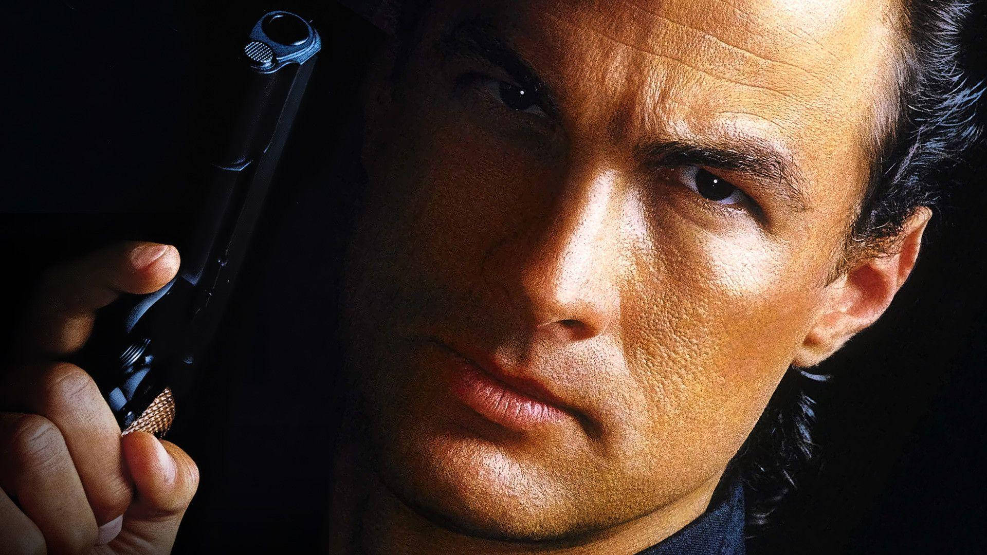 Steven Seagal in 'Above The Law' eye-catching moment Wallpaper