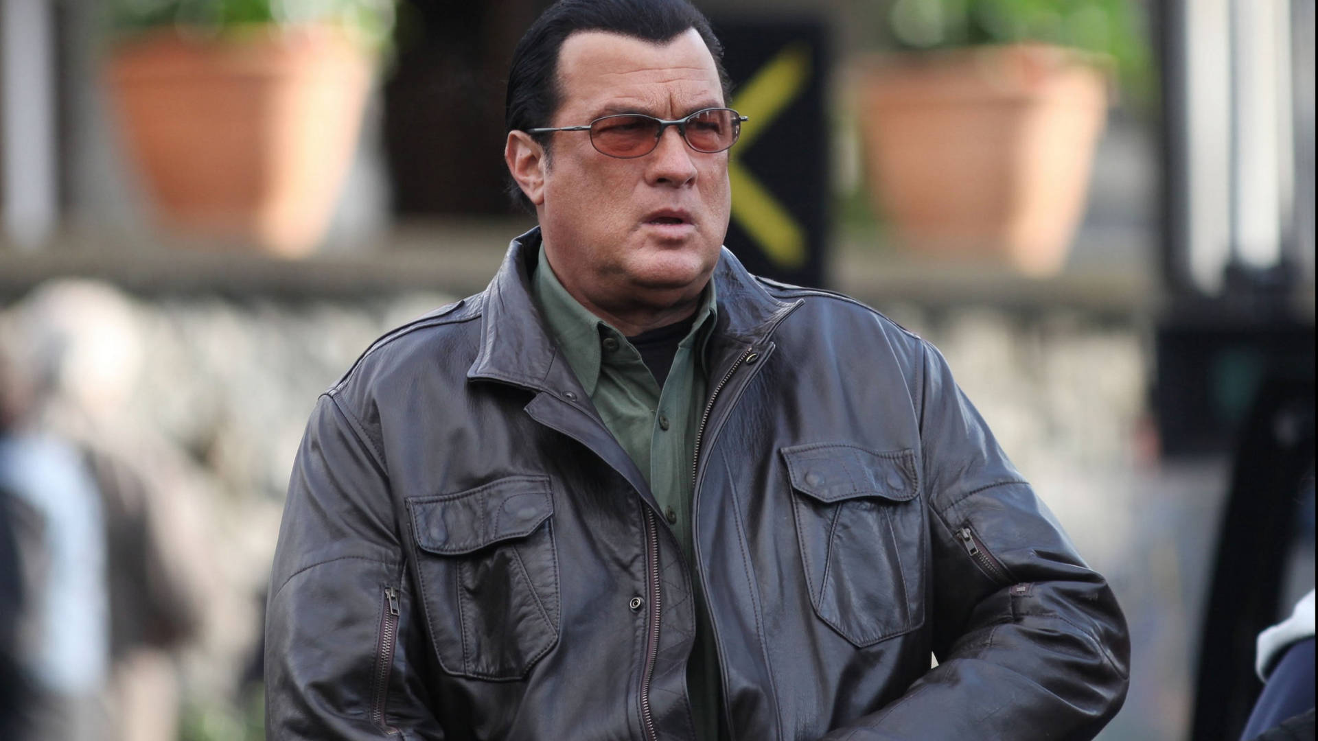 Steven Seagal: An Embodiment of Action and Activism Wallpaper