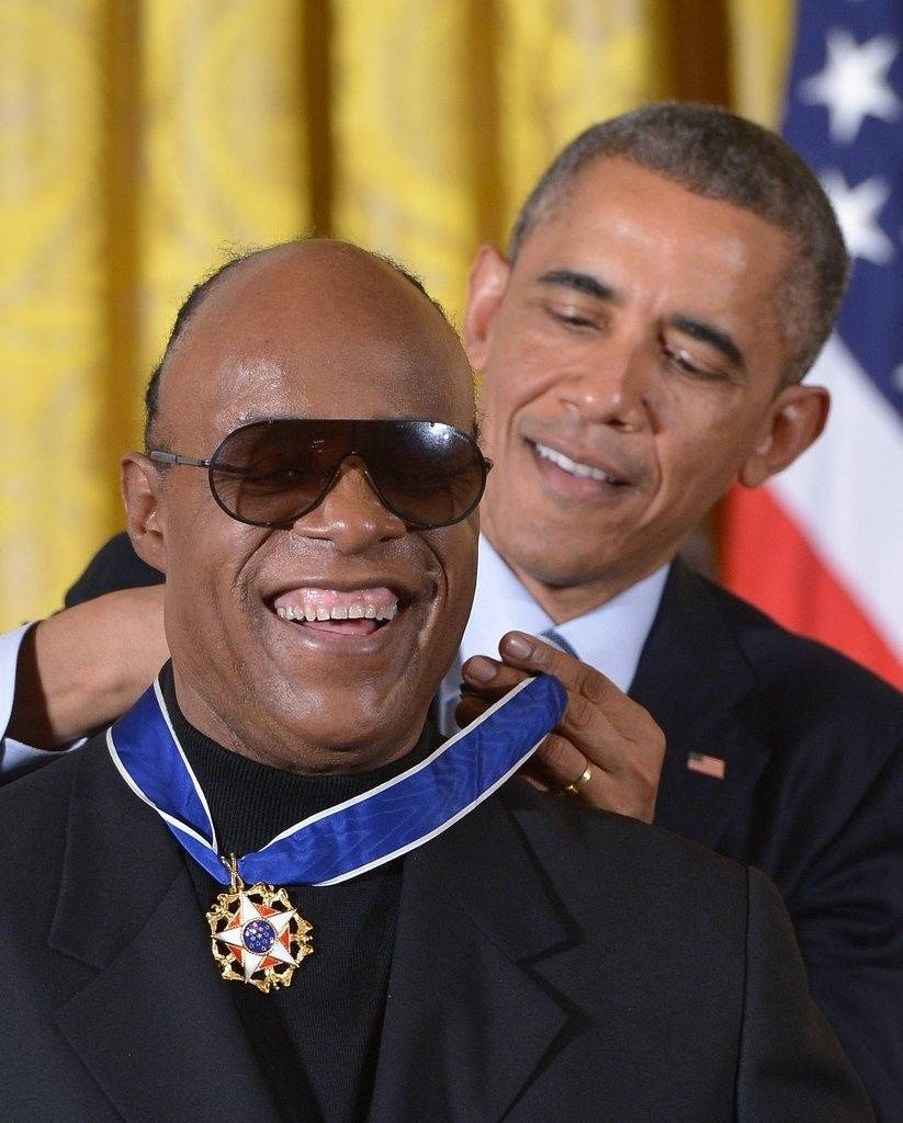 Stevie Wonder Medal From Obama Wallpaper